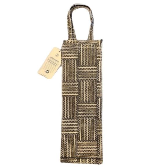 Manaola Hawaii Kapala Tribal Print NEW WITH TAG Bag Purse Wine HTF Rare Gift - Picture 1 of 6